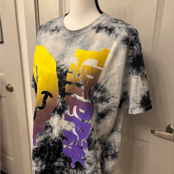 Trippy psychedelic black tie-dye basic tee size XL - Picture 8 of 10